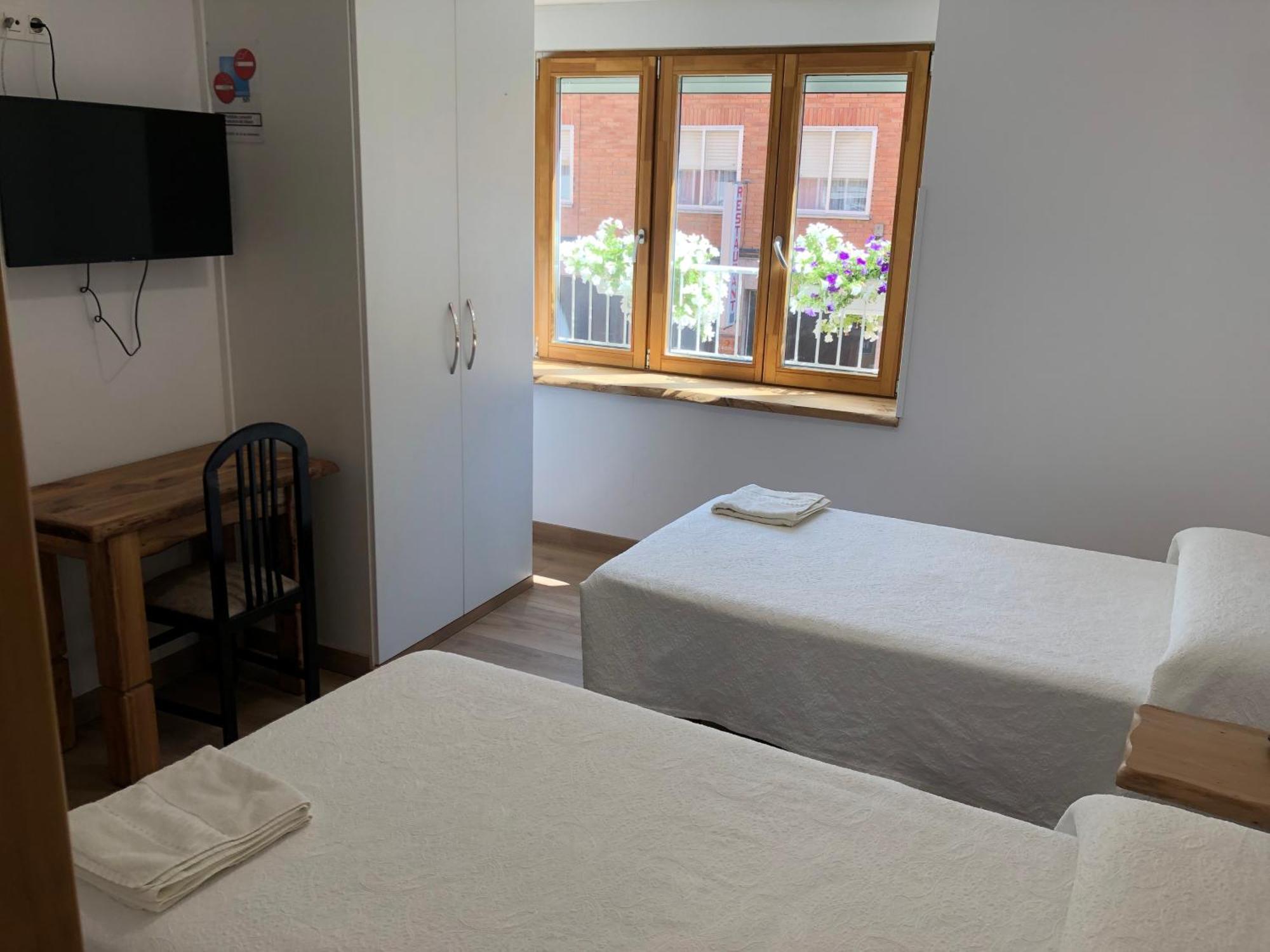 Hostal San Juan Sahagún Eksteriør bilde